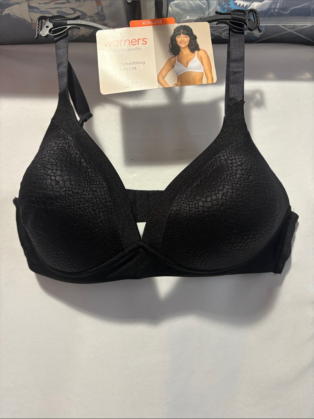 Warner's Black Wireless Smoothing Lift Bra XS292